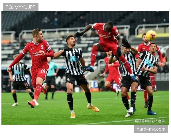 英超最新动态：争冠与保级格局持续胶着，多队状态走势清晰