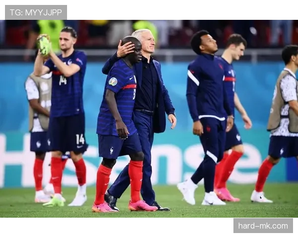 欧战舞台考验：乔纳森·戴维面对欧洲强队的发挥