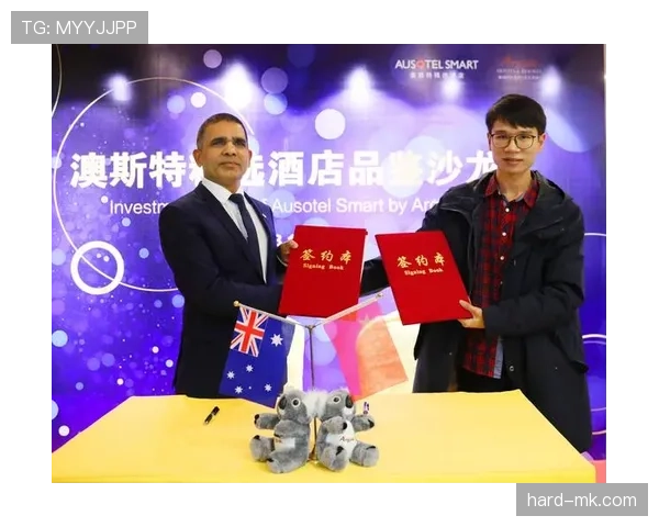 小威连发型都比我讲究，看着她换发型的样子感觉能开个美发沙龙了吧？